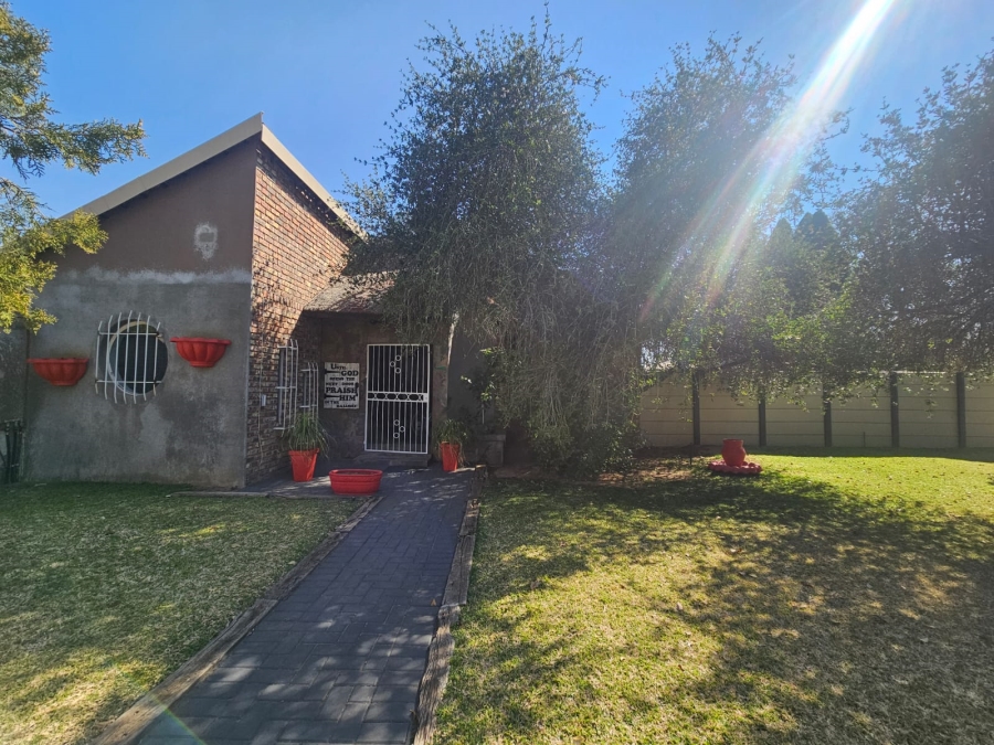 3 Bedroom Property for Sale in Riebeeckstad Free State